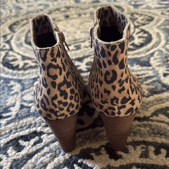 Sole Society Wedge Leather Ankle Boots - Picture 4 of 8